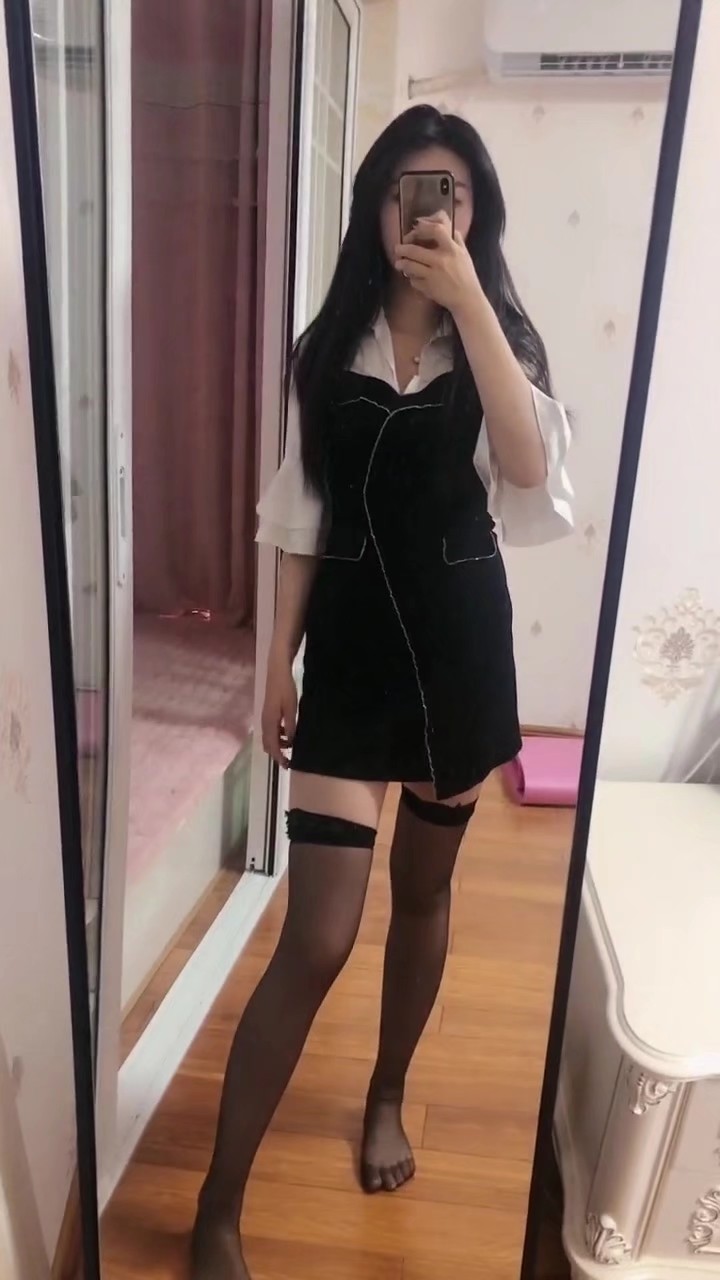 朝阳黑丝美女